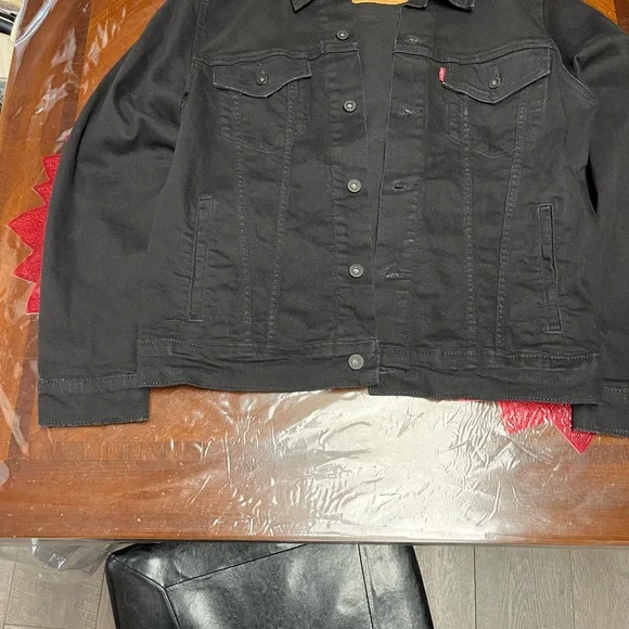 Levi Strauss & Co. Men's Black Denim Jacket - Picture 5 of 14